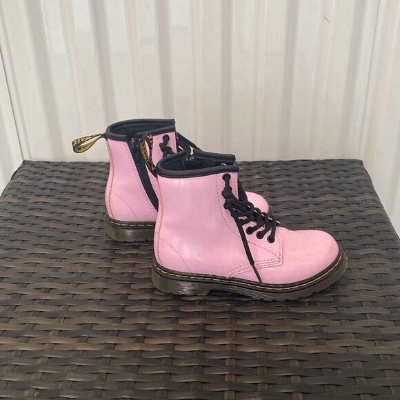 Dr. Martens pink kids shoes, size 11 - Picture 1 of 7